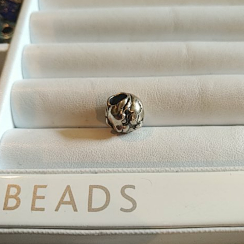 Trollbeads Chinese Rabbit bead - Picture 3 of 3